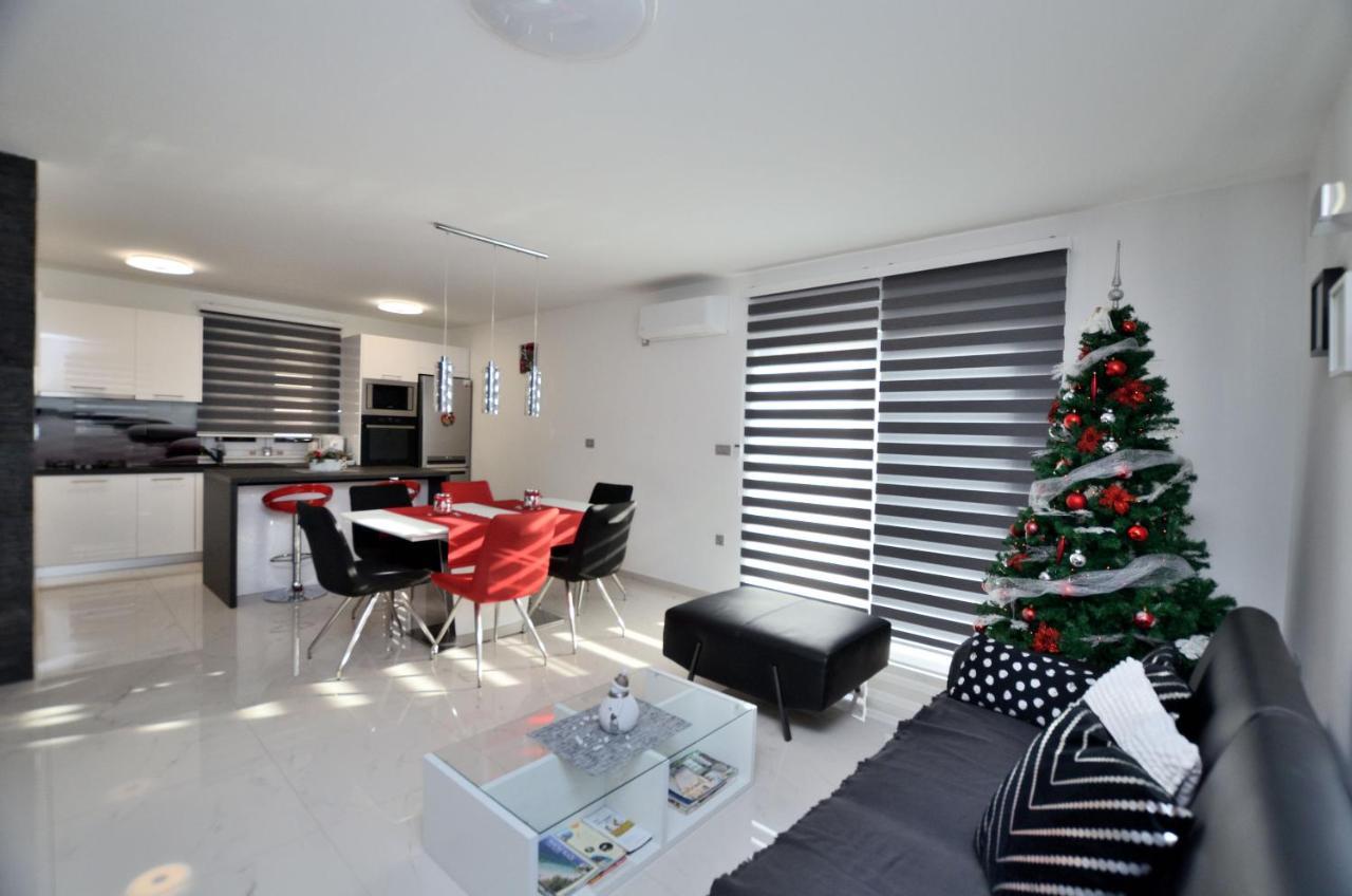 Apartments Golden Hour Jurdani Luaran gambar