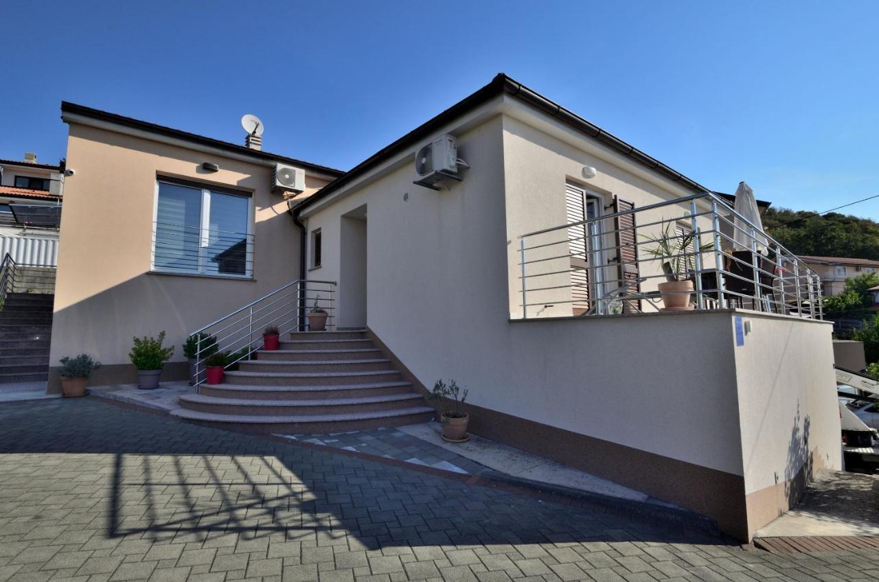 Apartments Golden Hour Jurdani Luaran gambar