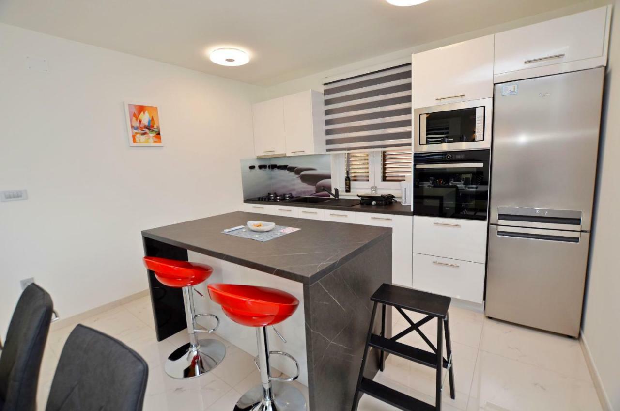 Apartments Golden Hour Jurdani Luaran gambar