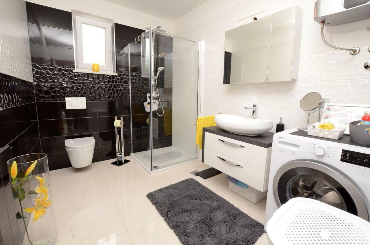 Apartments Golden Hour Jurdani Luaran gambar