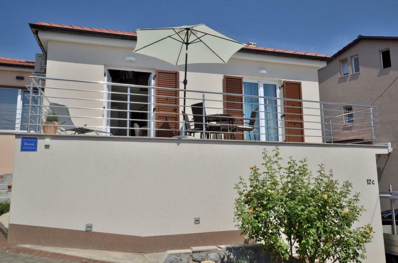 Apartments Golden Hour Jurdani Luaran gambar